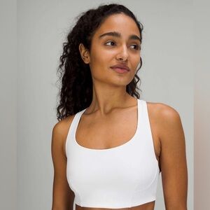 Lululemon Wunder train bra. Medium support. Size 8 C/D